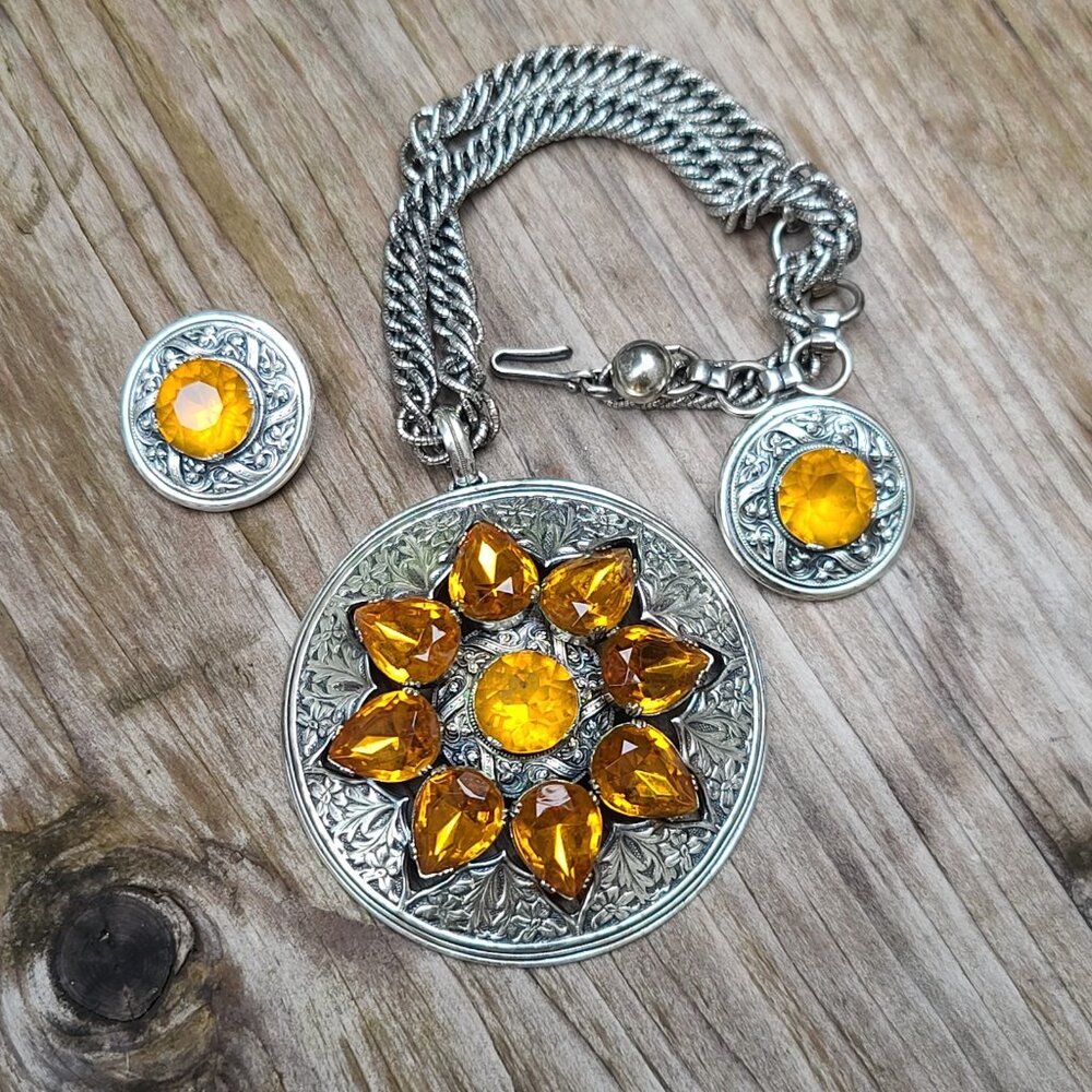 Napier Amber Glass Medallion Necklace Earrings Set Silver Tone Book Piece 1950s